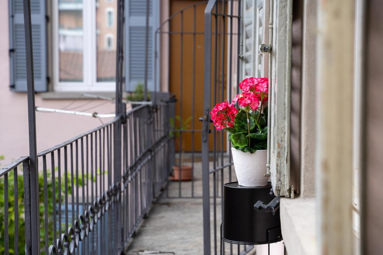 Portatorre Suite, A Charming Apartment In The Heart Of Como, Free Private Parking, Air Conditioning & More! Exterior photo