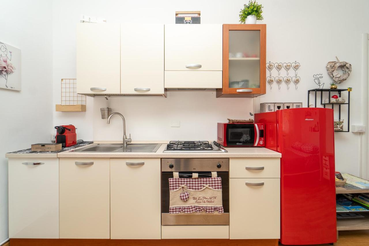 Portatorre Suite, A Charming Apartment In The Heart Of Como, Free Private Parking, Air Conditioning & More! Exterior photo