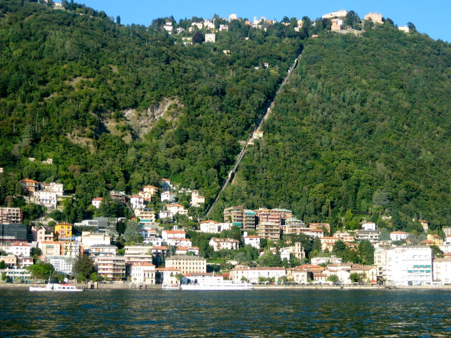 Portatorre Suite, A Charming Apartment In The Heart Of Como, Free Private Parking, Air Conditioning & More! Exterior photo
